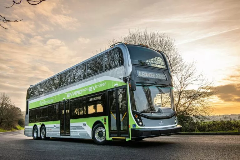 Alexander Dennis Enviro500EV CHARGE (1)
