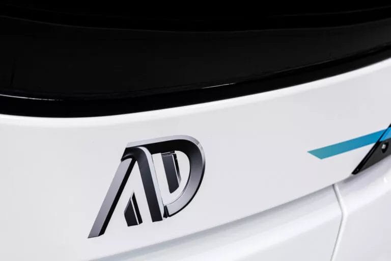 Alexander-Dennis-icon-on-bus