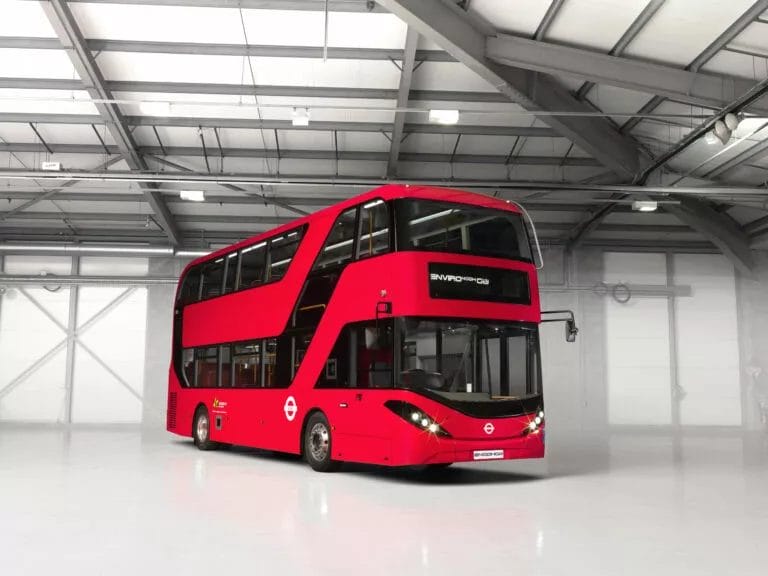 Bus_front_L2R_0001_lights