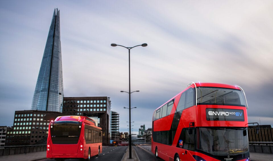 Enviro400EV-London-Bridge