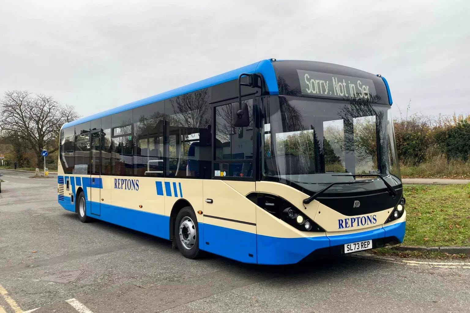 Alexander-Dennis-Enviro200-for-Reptons-Coaches