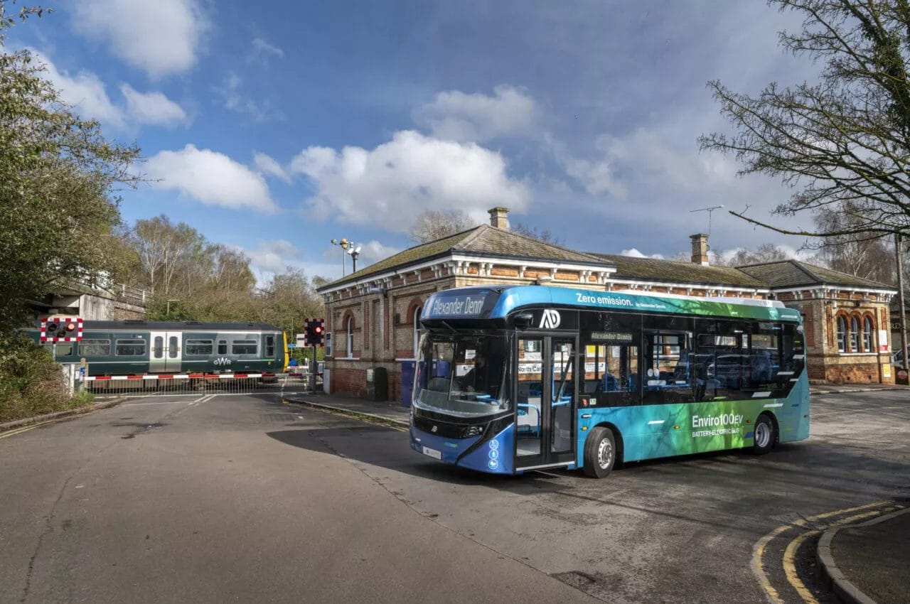 Alexander Dennis Enviro100EV (20)