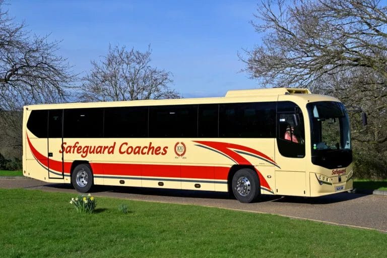 Plaxton-Leopard-for-Safeguard-Coaches-2-please-credit-image-to-Steve-Foster