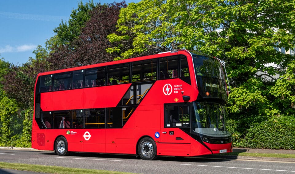 Alexander Dennis Enviro400EV for London (1)